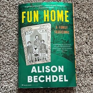 Fun Home by Alison Bechdel comic book